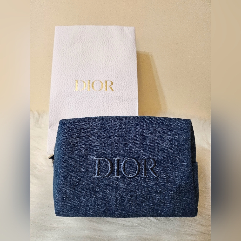 ❌SOLD❌ 💙Dior Denim Crossbody💙 - Picture 2 of 14